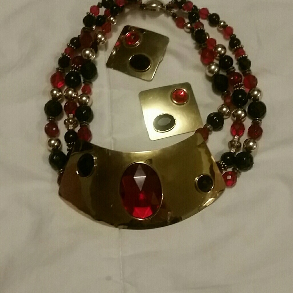 Bold statement necklace /earrings